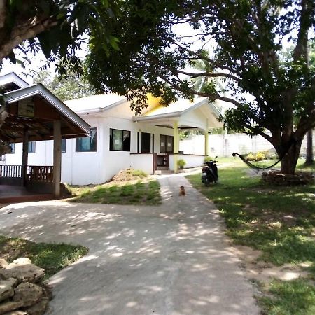Balai Mariacaria Pension House Guindulman Esterno foto