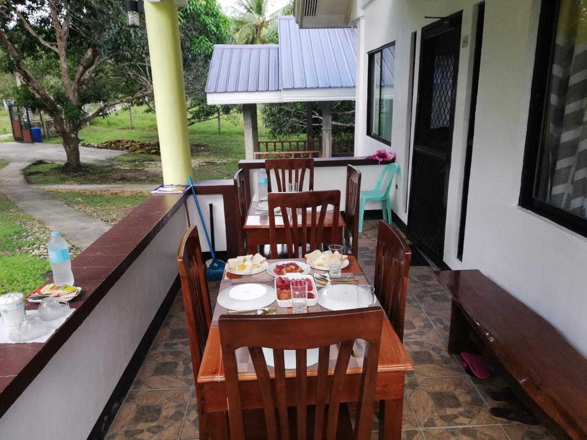 Balai Mariacaria Pension House Guindulman Esterno foto