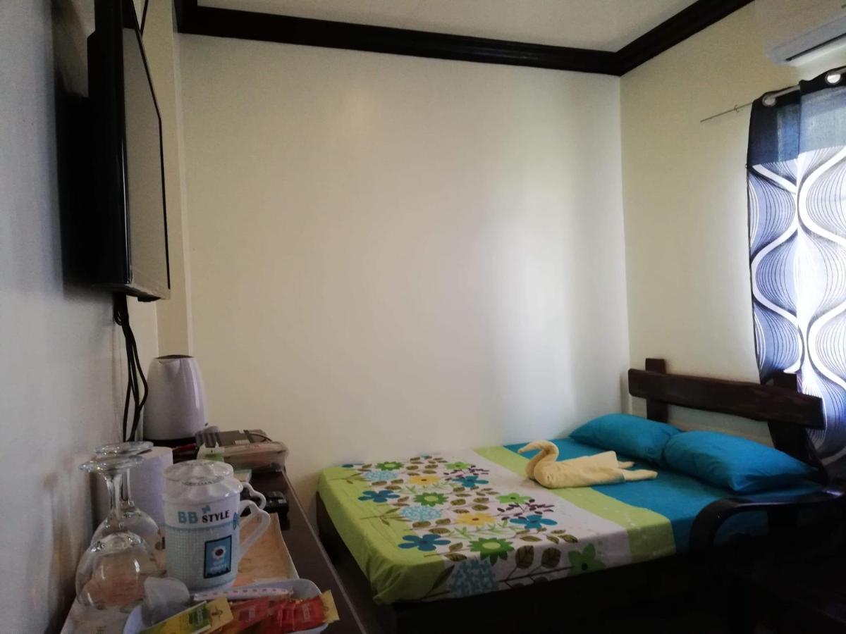 Balai Mariacaria Pension House Guindulman Esterno foto