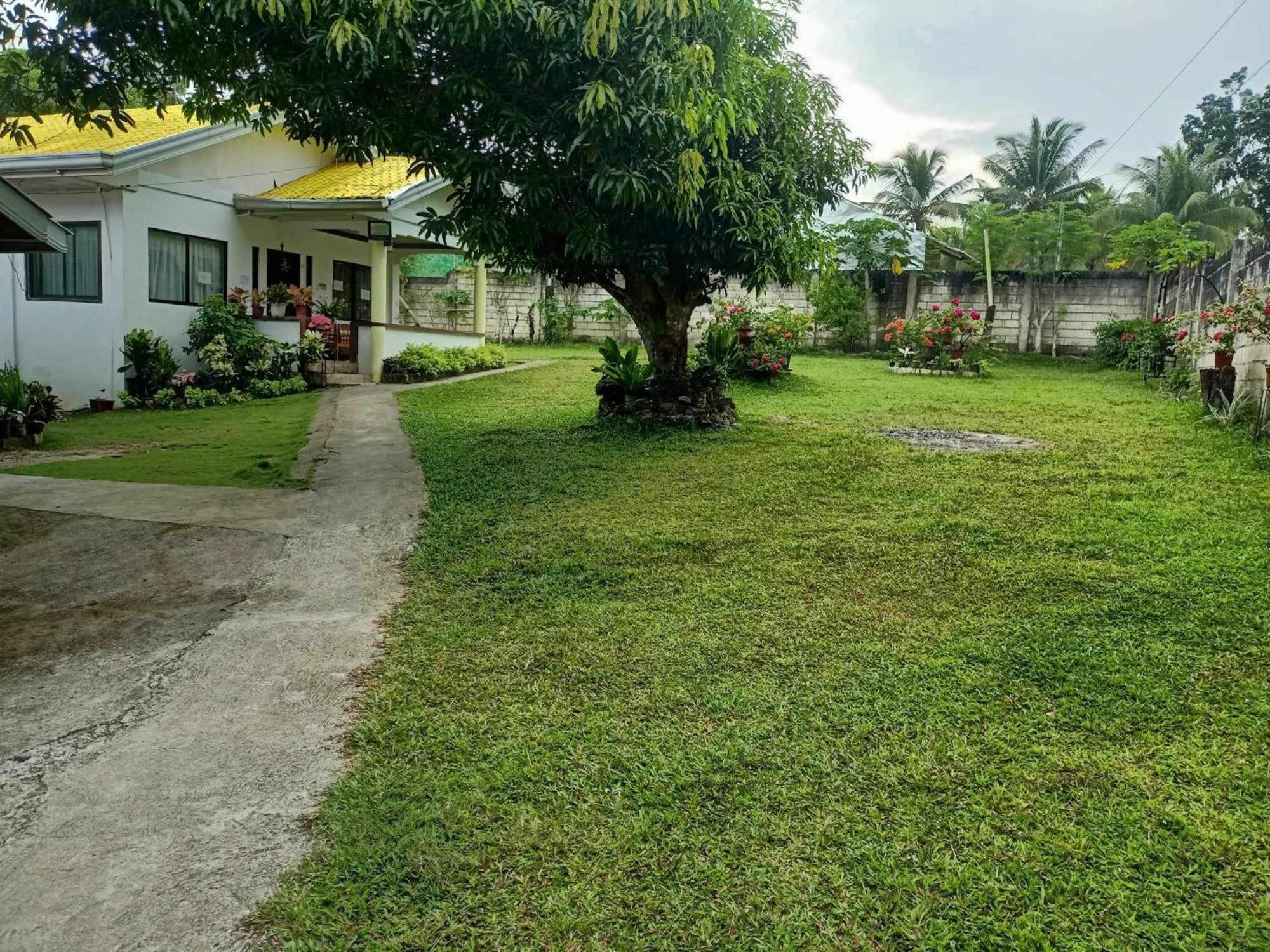 Balai Mariacaria Pension House Guindulman Esterno foto